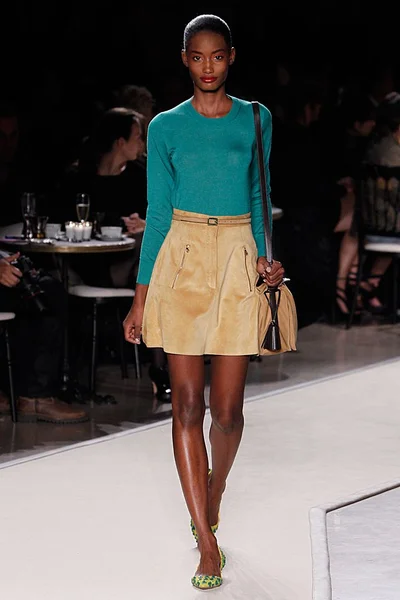 Look 12